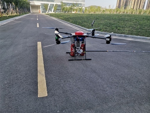 可以空中破玻璃，噴干粉的消防無人機(jī)，助力高層建筑救援